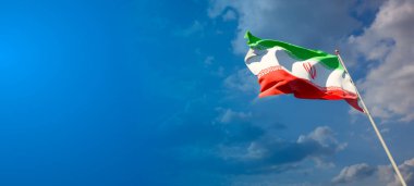 İran 'ın güzel ulusal bayrağı. Arkaplanı bomboş. 3D metin sanatına da yer var..