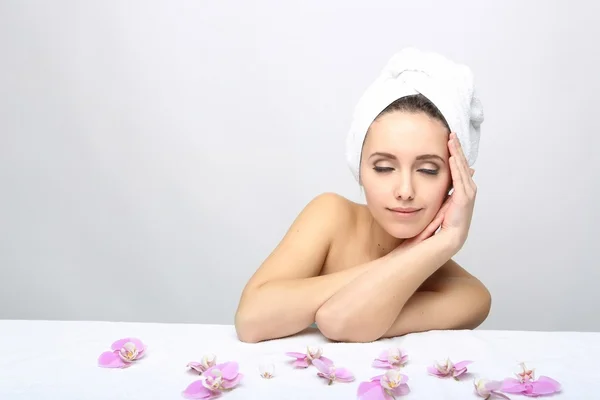 Mooie gelukkig Spa meisje — Stockfoto