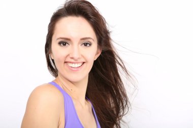 Uzun saçlı güzellik kız portre.