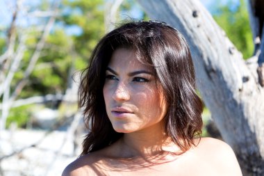 Genç kadının portresi