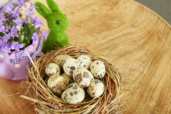 Easter eggs on wooden background — Stock Photo, Image