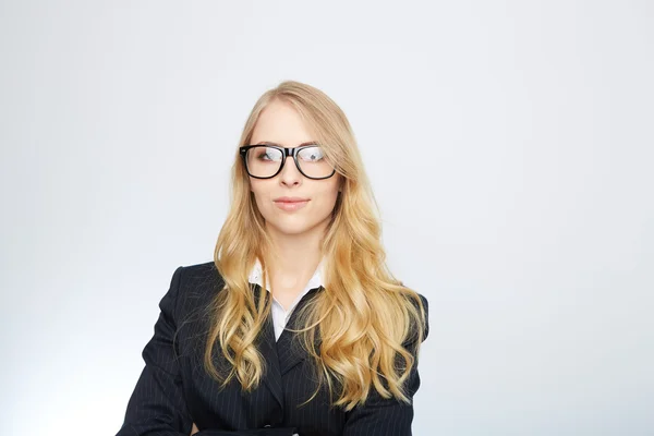 Geschäftsfrau mit Brille — Stockfoto