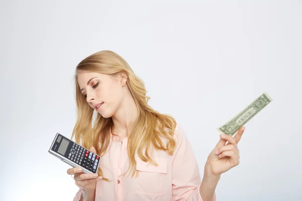 Atractiva mujer de negocios, con traje y camisa . — Foto de Stock