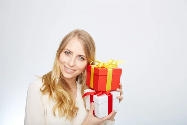 Young blond woman with present box. — Stock Photo, Image