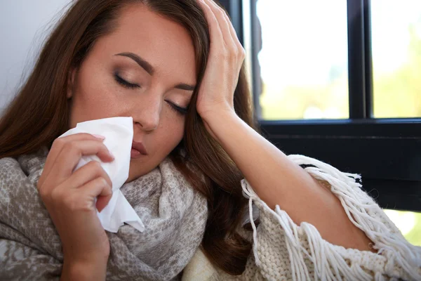 Flu. Closeup image of frustrated sick woman — Stock Photo, Image