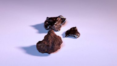 Meteorit Parçacıkları - Taş Demir ve Demir Nikel