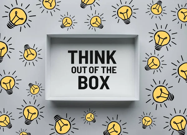 Denk Out Box Concepten Met Tekst Doos Gloeilamp Teken Element — Stockfoto