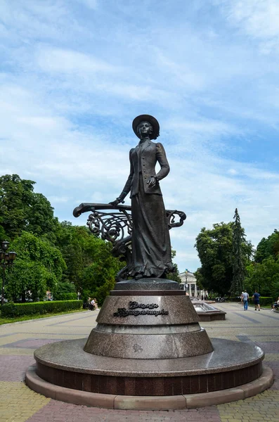 Ternopil Ukraine Juli 2020 Denkmal Für Die Opernsängerin Solomiya Krushelnytska — Stockfoto