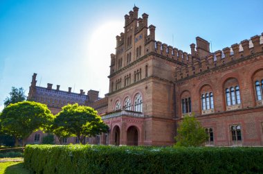 Yuriy Fedkovych Chernivtsi Ulusal Üniversitesi - Ukrayna 'nın güneybatısındaki Chernivtsi kentindeki Kuzey Bukovina' da Önde gelen Yüksek Öğrenim Enstitüsü. 