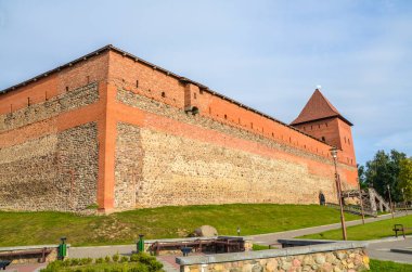 Lida kalesi (Gedimina Kalesi) eski turuncu kale, Belarus 'un Lida şehrinde yer almaktadır.
