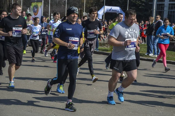 Kyiv Ukraine Απριλίου 2019 9Ος Μαραθώνιος Nova Poshta Halfmarathon Ομάδα — Φωτογραφία Αρχείου