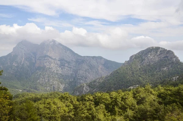 Paisagem Das Montanhas Taurus Cobertas Por Árvores Famosa Maneira Turística — Fotografia de Stock