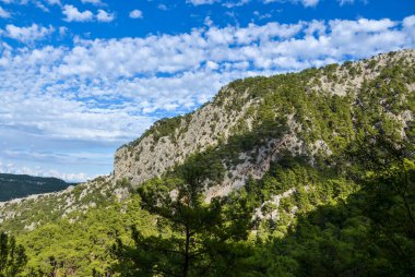 Meşhur turist yolu Likya Yolu 'nun yüksek Taurus dağlarına bakın. Türkiye 'de Lycian Turizm Yolu