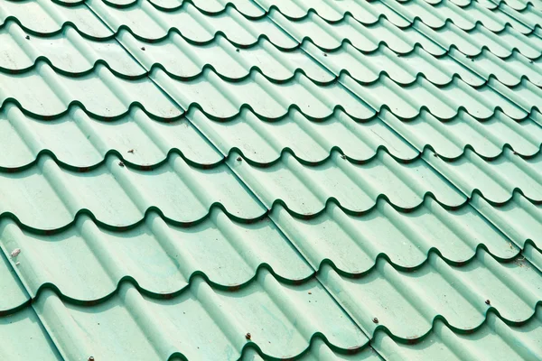 녹색 지붕 타일 — 스톡 사진