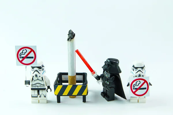 Nonthabure, Tailândia - 28 de maio de 2016: Lego star wars No Smoking — Fotografia de Stock