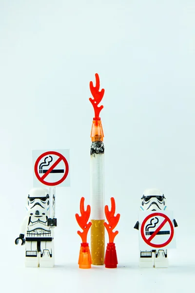 Nonthabure, Thaiföld - május, 28, 2016: Lego star wars tilos a dohányzás — Stock Fotó