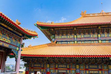 Nonthaburi, Tayland - 08 Mart 2021 Wat Borom Raja Kanchanapisek Anusorn, bilinen adıyla Wat Leng Noei Yi 2, Nonthaburi 'deki Çin Budist tapınağıdır..