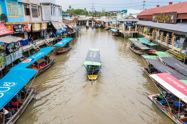 Samut Songkhram Thailand April 2021 Tourists Shopping Boat Ride Amphawa — 图库照片