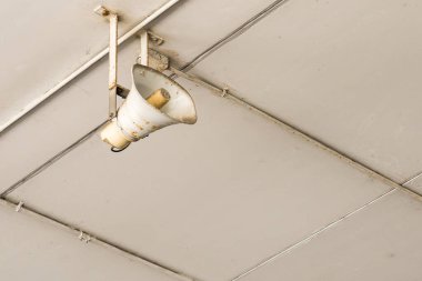 Hoparlör ve hoparlör. Gürültü yapmak için ses aygıtı.