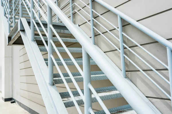 Escaleras Vacías Escalera Acero Para Puerta Salida Incendios Fábrica — Foto de Stock