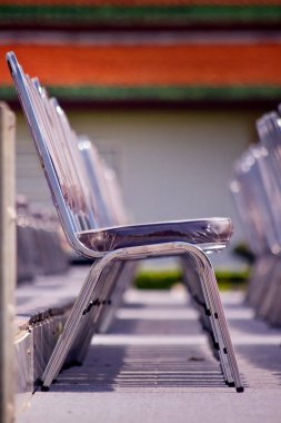 Paslanmaz çelik sandalye