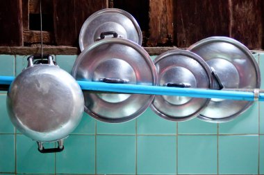 Gümüş kapak mutfak