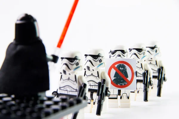 Lego Star Wars film Stomtrooper mini figürleri. — Stok fotoğraf