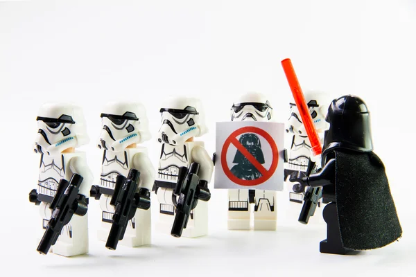 Lego Star Wars film Stomtrooper mini figürleri. — Stok fotoğraf
