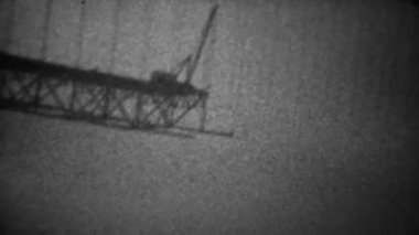 asma köprü Insaati güverte altında