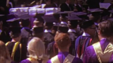 Öğrenciler mezun töreni üzerinde