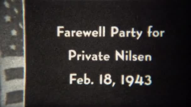 Fiesta de despedida para el privado Nilsen — Vídeo de stock