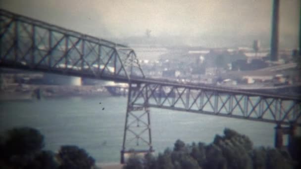 City bridge korsningen Willamette River — Stockvideo