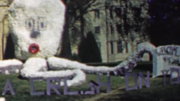 Má zamilovanost do vás chobotnice dekorace kampusu spolky — Stock video