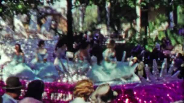 Güzellik Yarışması Kazananlar parade float 200 yıl dönümü üzerinde — Stok video