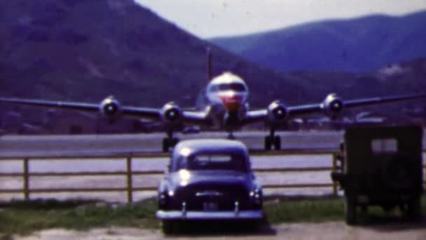 Décollage d'un avion de passagers — Video