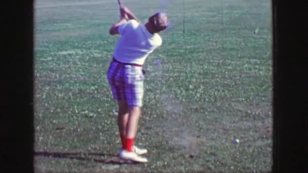 Golfista swing analýzy lekce výseče koule — Stock video