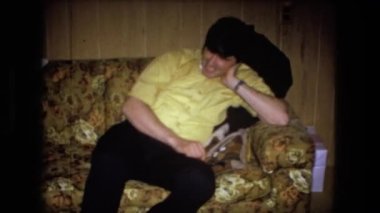 Aile ile çocukluk doğum günü kutlaması