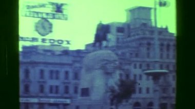 La Fenix Peruana Edox şehir meydanını yeniden dekore etti