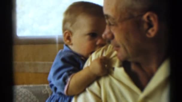 Smiling baby and grandfather — Stock Video