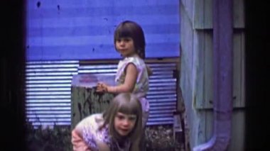 Yüzey temiz çamur oynayan kız masa