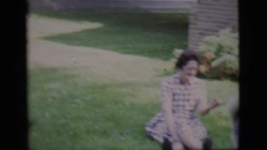 insanlar açık gezi sahip bir ruh hali görülmektedir