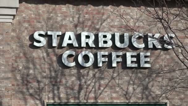Магазин кофеен Starbucks — стоковое видео