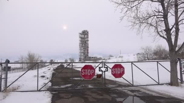 Edificio en fábrica industrial — Vídeos de Stock