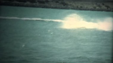Özgün jet ski dönüm wipeout