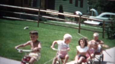 Çocuklar motosiklet çetesi