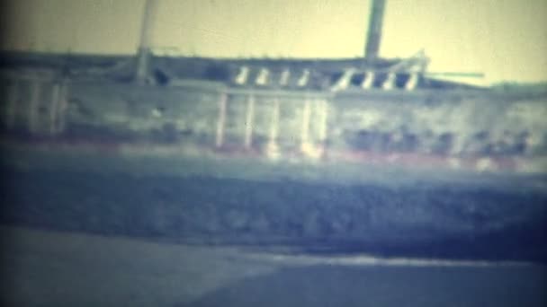 岸上的旧船 — 图库视频影像