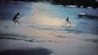 rampa üzerinde umping erkekler