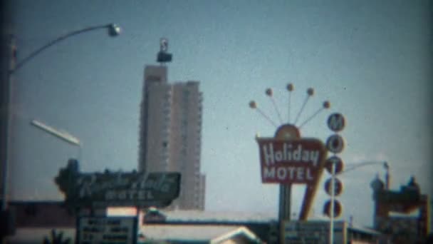 Motell skyltar i Las Vegas — Stockvideo