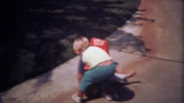 Kardeşim oyun araç kazadan sonra kardeşim yardımcı olur