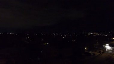 Karla kaplı beldesi gece manzara